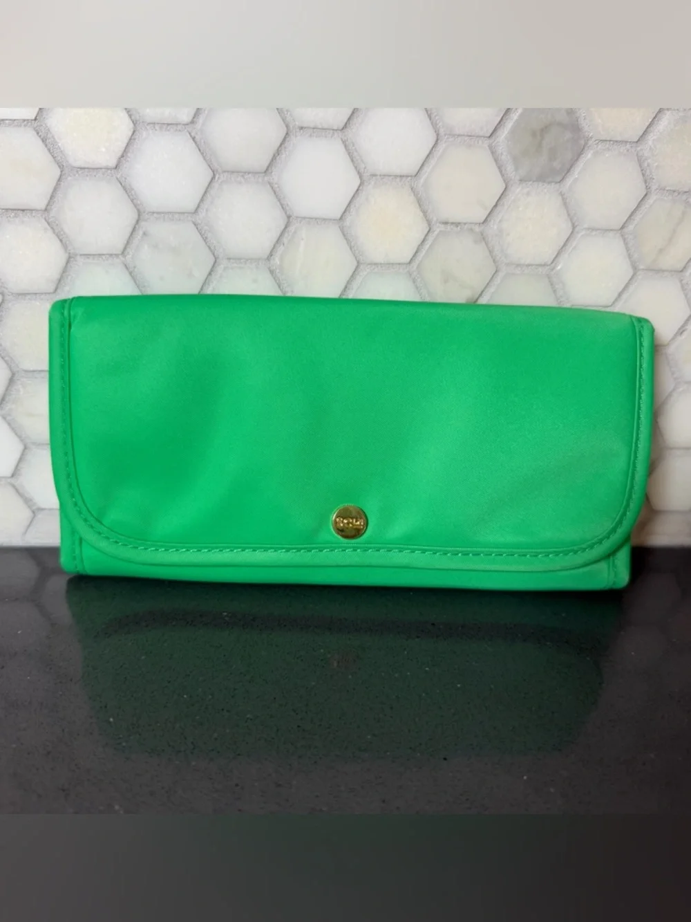Stoney Clover‎ Lane Bright Neon Green Trifold Long Wallet EUC